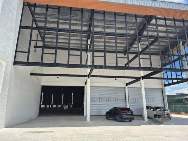Taman Perindustrial Alam Jaya Puncak Alam Factory 12m Ceiling height 1