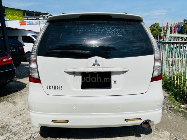 2011 Mitsubishi GRANDIS 2.4 (A) 1YRS WARRANTY - 3