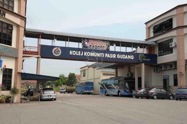 Pasir Gudang 4858sqft 1.5 Storey Corner Factory For Sale 1