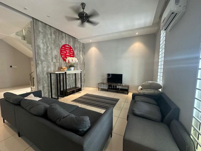 Fully Furnished / 6bedeoom 5 toilet / 1