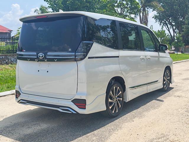 2022 Toyota VOXY 2.0 SZ (A) 360 Cam BSM DIM P Boot - 5