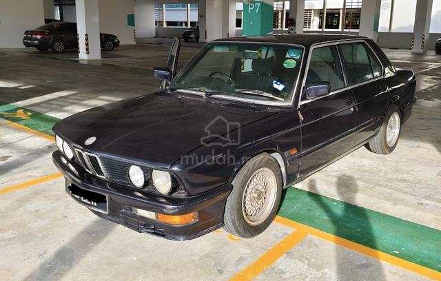 BMW E28 5 Series 525i 2.5 (A) Rare Classic - 1