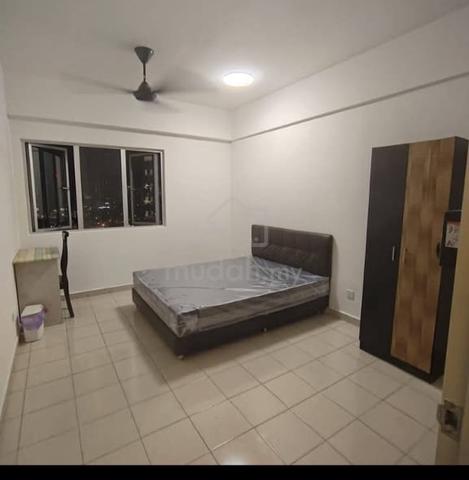 Bilik Single(Queen Bed) 1