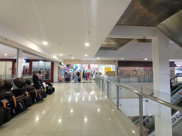SALE ITCC Shopping Mall 1st Floor Shoplot (Next to escalator) 409sqft 1