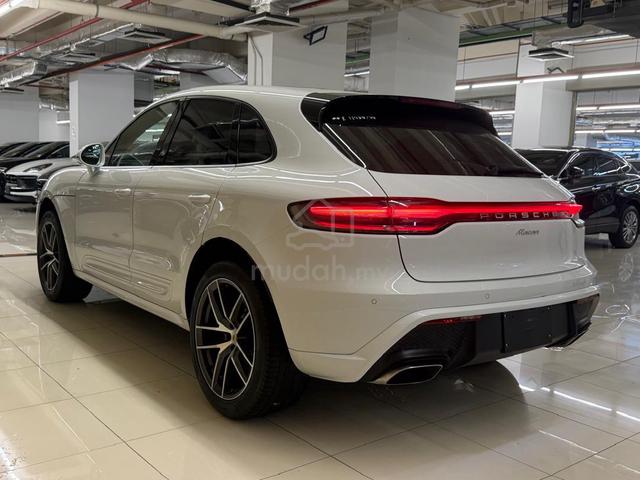 2023 Porsche Macan 2.0L NFL - 2