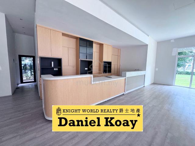 | Face Main Road | Single Storey Bungalow 8k sf Near Gurney Plaza 1
