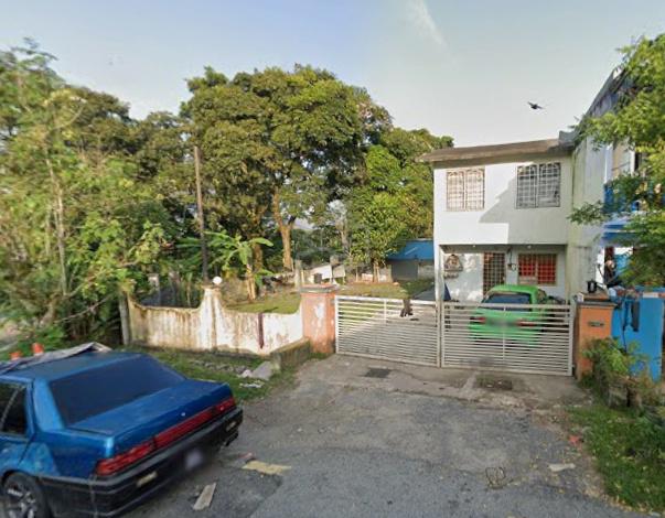 2sty corner house 2885sf big land at Rawang Perdana 1