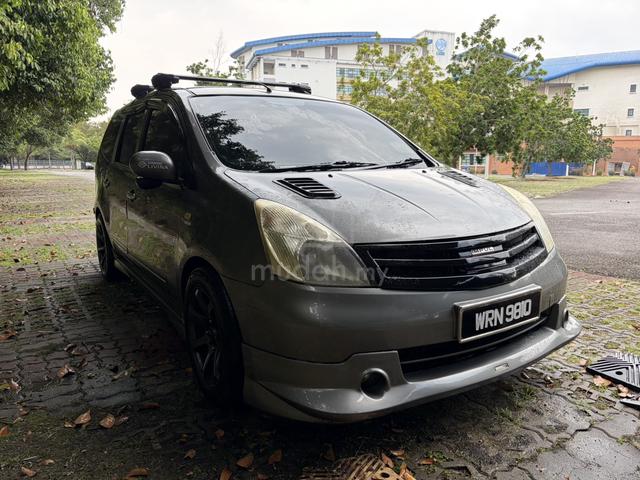 Nissan GRAND LIVINA 1.8 - 1