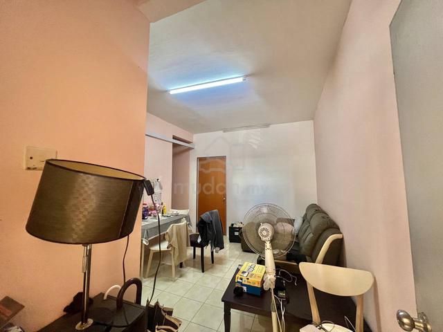 Indah Court Apartment (Bukit Indah) 1