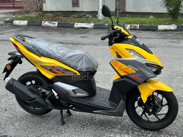 2025 HONDA VARIO 160 VARIO160 1Owner LIKE NEW 10K - photo 3 of 19