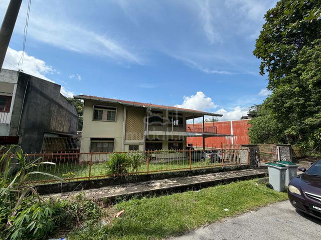 Double Storey Bungalow Corner lot In Templer For sale 1