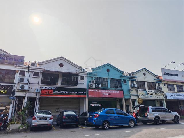 1.5 story factory Bandar Sunway 1
