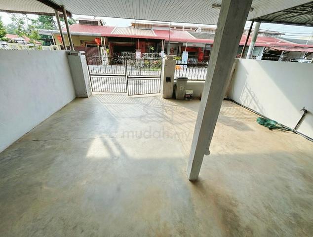 Rumah Teres Di Tmn Muar Utk Disewa Berdekatan TF Value Mart 1