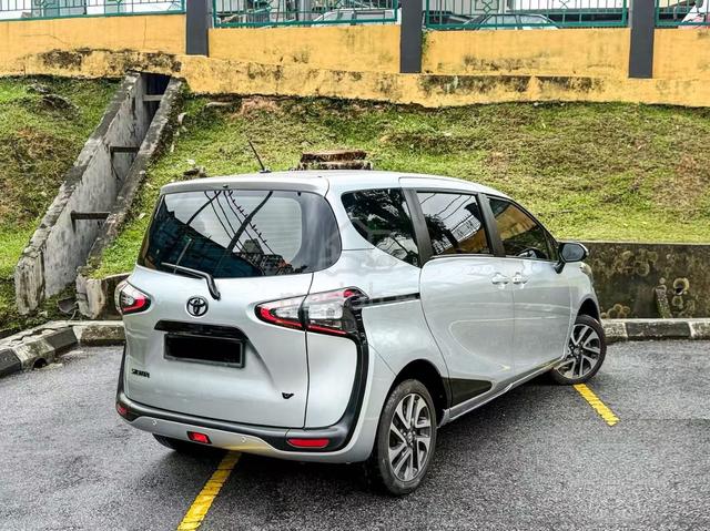 2018 Toyota SIENTA 1.5 V 7Seater 2PwrDoor P/Start - 2