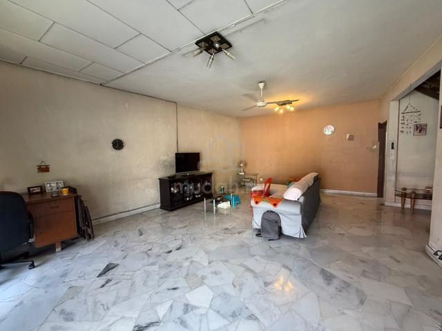 Taman Bukit Maluri Kepong 2 Storey House, Big car porch Facing West 1