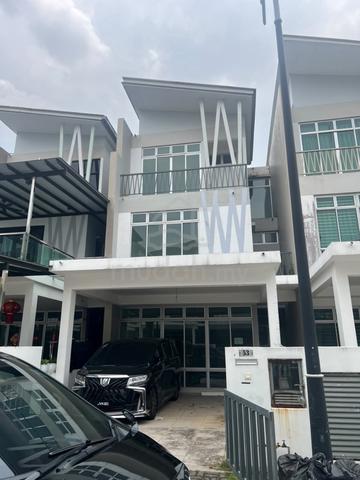 Taman setia eco Cascadia aspen type 3 storey with club house 1