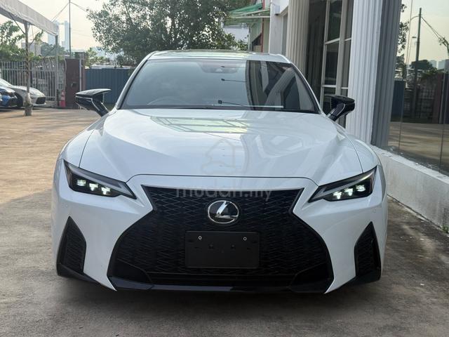Lexus IS300 2.0 F-SPORT MODE BLACK III SUNROOF 5A - 2