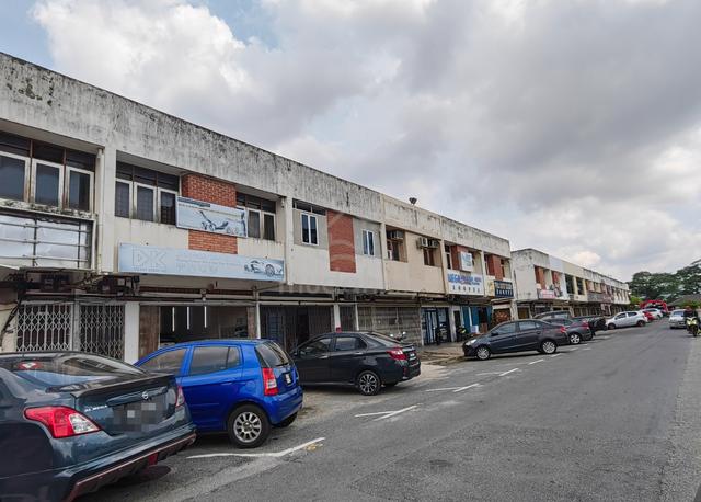Below Value Double Storey Shoplot at Hijau Kuning Alor Setar For Sale 1