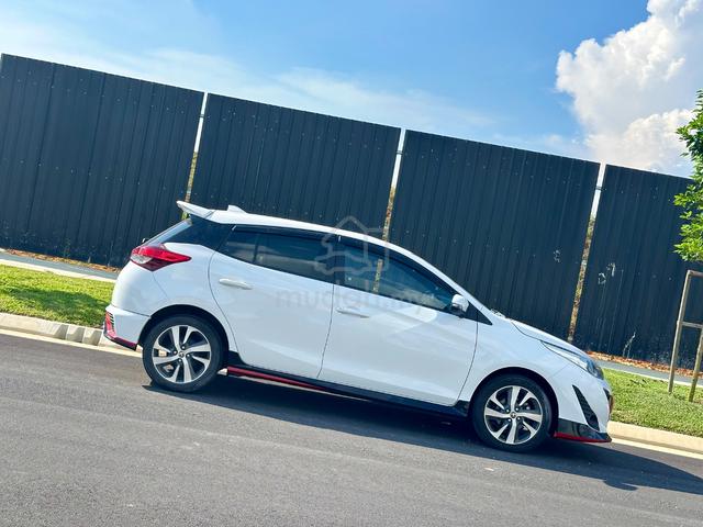 Toyota Yaris 1.5 E🔥 - 2