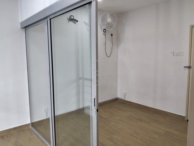 E Suite-Designer Suite @ Emerald Avenue 4
