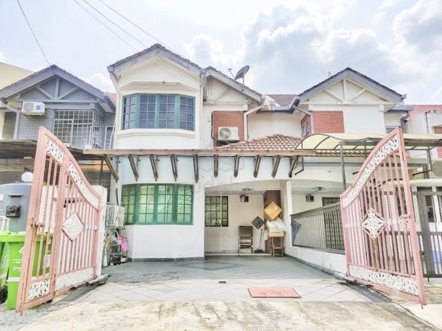 3 ROOMS & 3TOILETS Double Storey Wangsa Budi Near Taman Melawati 1