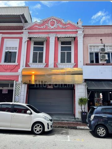 Renovated Double storey Shop lot for negotiable rent 1