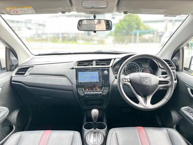 Honda BR-V 1.5 V (A) Car King, Paddle shirt 40k km - 3
