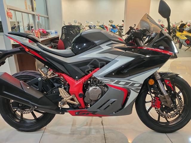 2021 GPX DEMON GR200RR Best Condition Pirelli Tyre - photo 2 of 10