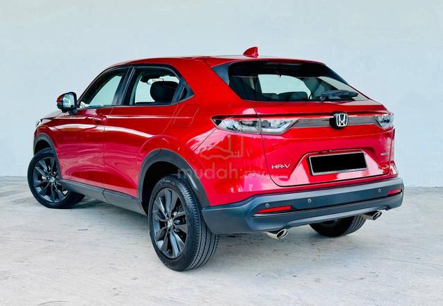 Honda HR-V 1.5 V Turbo 60k Km Mileage Under Wrrty - 2