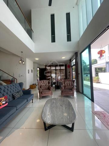 SENIBONG COVE 3 Storey BUNGALOW HOUSE For Sale 1