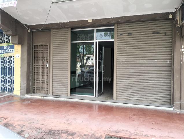 Double Storey Shoplot For Rent  (Opposite MGS) / 1980 sqft 3