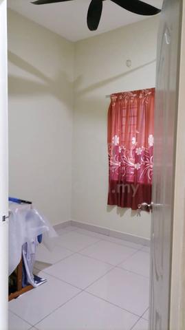 Sewa bilik lelaki dengkil, selangor 1
