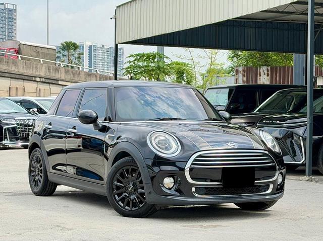MINI COOPER 5 DOOR 1.5 Full Service Record 1 Owner - 1