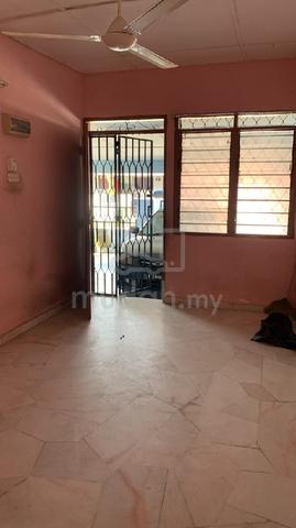 Rumah Sewa di Taman Desa Pinji 1