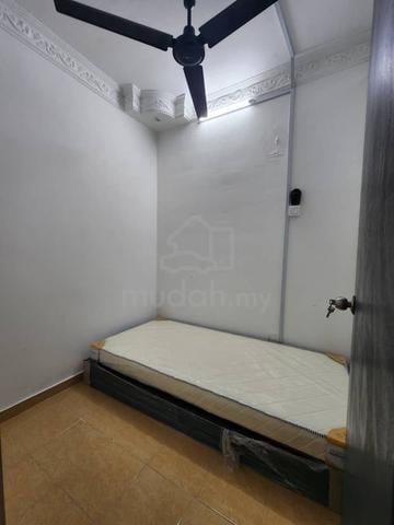 single room for male only bangsar south uum pantai permai 1