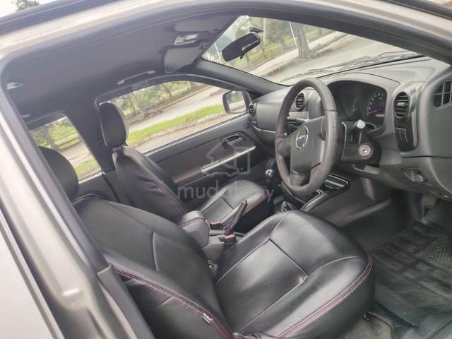 Isuzu D-MAX 2.5 4X2 SUPER TIPTOP NO OFF ROAD CLEAN - 5