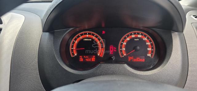 Proton Exora Auto 1.6 - 5