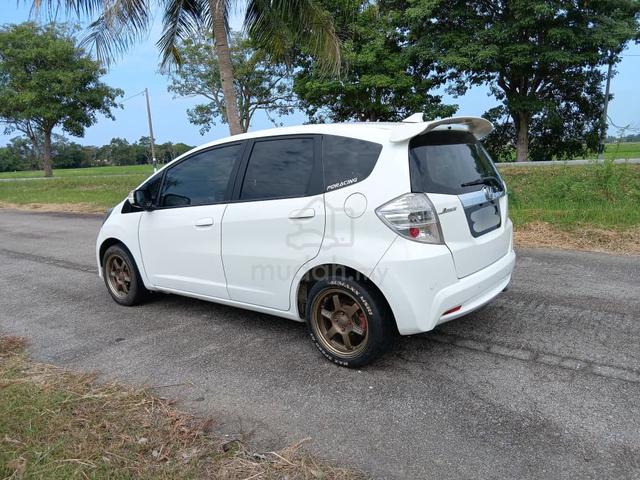 2012 Honda JAZZ 1.3 (HYBRID) FACELIFT (A) - 5