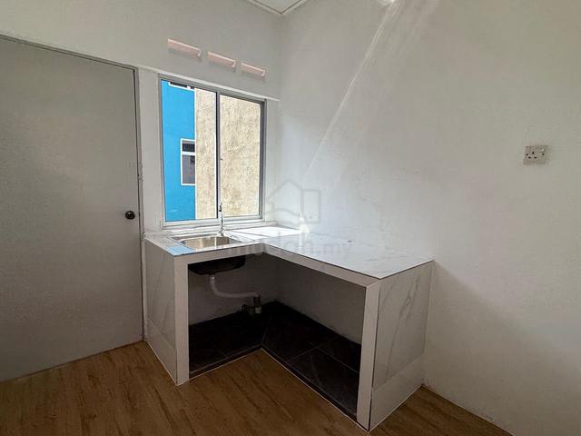 Kluang, Taman Pelangi, 2 Tingkat 3bilik Unblock View Full Loan + Reno 4