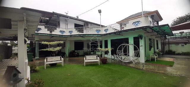 Taman Delima/Taman Daya Johor Bahru Semi-D Corner Bungalow 1