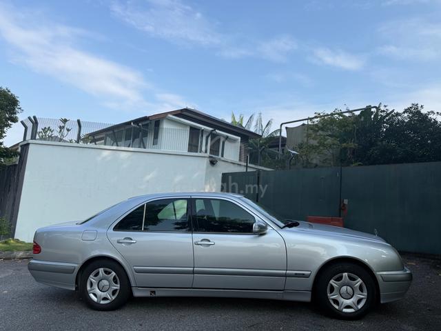 Facelift 2001 Mercedes Benz E200 2.0 A Kompressor - 1