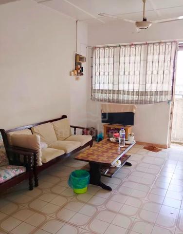 Flat Taman Ungku Tun Aminah 1