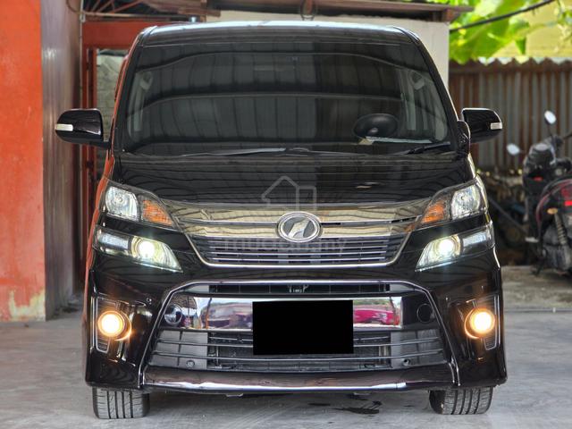 (Loan Kedai) 13/16 T/VELLFIRE 2.4(A) Z GOLDEN EYES - 2