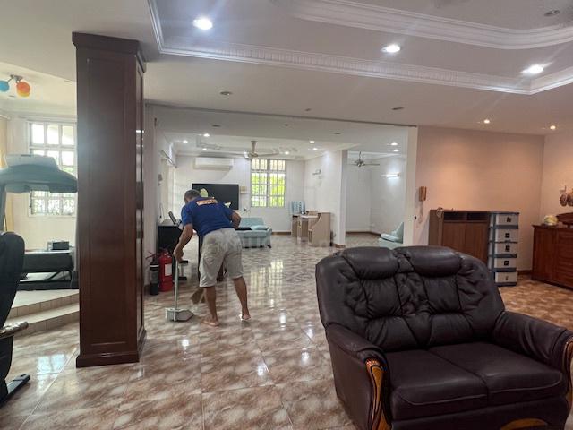 2 Adjoining Terrace (7 Bedrooms) | Taman Kota Permai 1