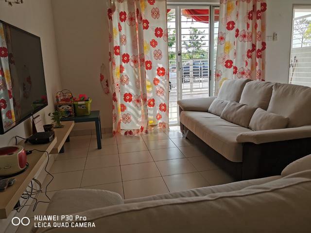 Bukit Raja Saron 2storey gated guarded unblock view 1