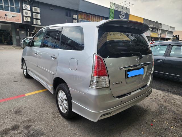 2010 Toyota INNOVA 2.0 G FACELIFT (A) facelift - 4