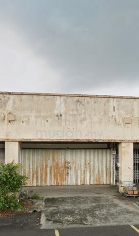 bandar putera shoplot for rent  1
