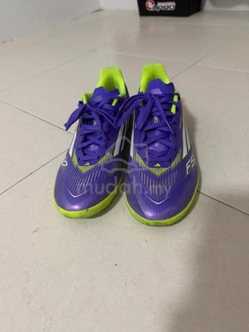 kasut futsal - photo 2 of 4