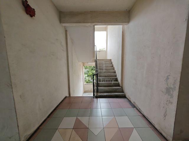 Larkin Indah Apartment 5
