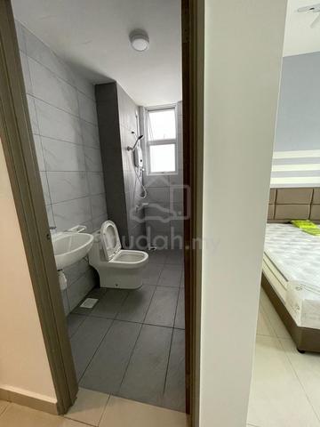 SKS HABITAT / Master bedroom / LARKIN / CIQ / bus to CIQ 3
